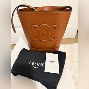 Celine camel triomphe small Leather bucket Bag